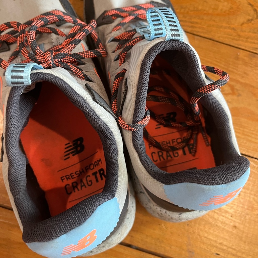 (442) NEW BALANCE SHOES - Picture 13 of 14